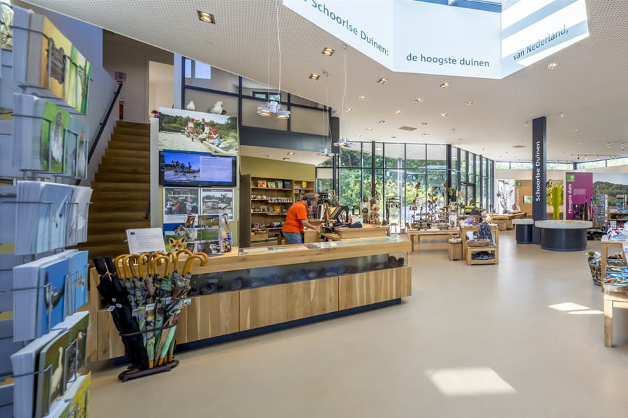 winkel en balie in buitencentrum schoorlse duinen