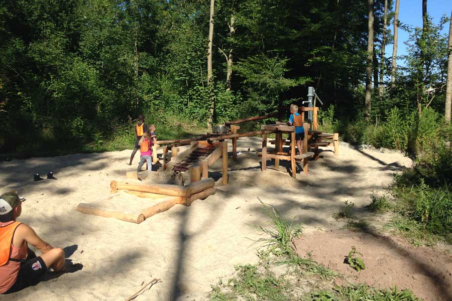 waterpomp in speelbos Waarderhout